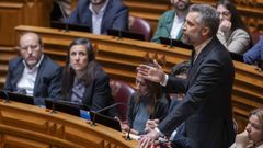 El lder socialista portugus, Pedro Nuno Santos, en una intervencin en el Parlamento.