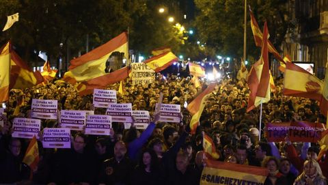 S�ptima noche de movilizaciones contra la amnist�a en Ferraz