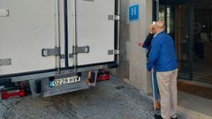 Los vecinos ayudaron al hombre, que se abri� una brecha en la cabeza