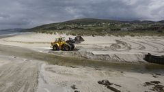 Imagen de archivo para reponer la arena en la zona de la r�a de Barra��n