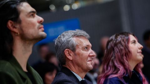 Oliver Laxe, Alfonso Rueda y Carolina Iglesias durante la presentaci�n
