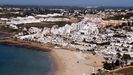 Vista a�rea de una de las playas de Lagos, una de las zonas m�s turisiticas del Algarve