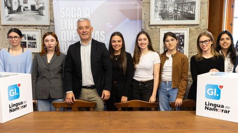 Valent&iacute;n Garc&iacute;a e Lara Meneses, coas galardoadas no concurso