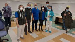El equipo de vacunaci�n el Sergas de este domingo en el hospital de Burela