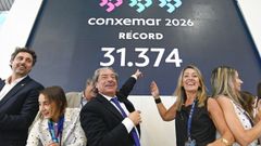 Celebraci�n del r�cord de visitantes este jueves en el cierre de la feria Conxemar.