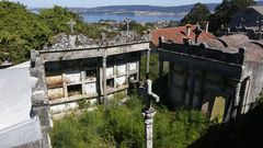 Vista del antiguo cementerio de San Tom� de Pi�eiro, en Mar�n