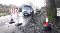 Obras en la carretera de Laza a su paso por el Camino de Santiago