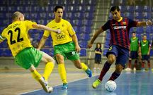 Bellvert, en el centro de la imagen, en el �ltimo Barcelona-Ja�n. 