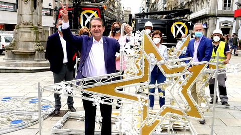 Vigo inicia la instalaci�n de las luces de navidad