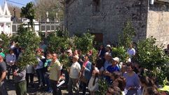 Los vecinos de Friol vuelven a manifestarse por el traslado de su cura