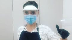 Confinados hasta al lunes. Aunque Raquel Gonz�lez, el resto de trabajadoras de su peluquer�a y sus respectivas familias dieron negativo en las pruebas del coronavirus, han permanecido 14 d�as confinadas por precauci�n. El martes 14 esperan poder volver al trabajo, si cabe con m�s fuerza y ganas que nunca