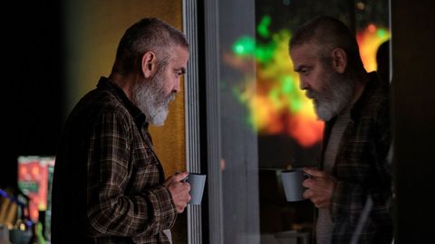 George Clooney en una escena de la pelcula Cielo de medianoche