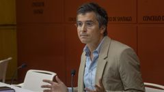 Borja Verea es el portavoz del PP en el Ayuntamiento de Santiago