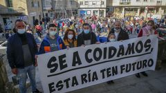 �Mira aqu� las fotos de la concentraci�n en Rianxo en defensa de la r�a de Arousa!