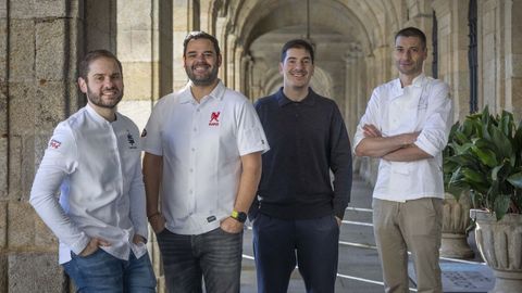 Áxel Smyth (Simpar), Alén Tarrío (Pampín Bar), Alberto Lareo (Maina) y Federico López (Filigrana) son un buen ejemplo del momento que vive la restauración en Santiago donde son numerosos los locales con un aforo más o menos reducido liderados por cocineros jóvenes con una gran formación detrás y que se atreven con propuestas creativas que respetan los productos y la tradición pero tratan de ir un paso más allá