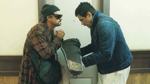 Leonardo DiCaprio y Benicio del Toro, en una escena del filme. 