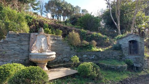 Fuente del jardn de la Fonte Baixa, en Luarca