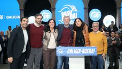 El presidente de la Xunta, Alfonso Rueda, junto a la secretaria xeral del PPdeG, Paula Prado, y los cuatro presidentes provinciales.
