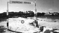 La duna de Santa Cristina, en Oleiros, lleg� a ser un espacio privado