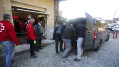 El cad�ver fue trasladado en un furg�n judicial a Ferrol para practicarle la autopsia