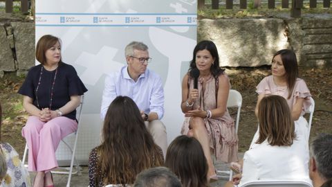 Susana Lpez Abella, Alfonso Rueda, Nidia Arvalo y Sara Cebreiro en la presentacin del programa de subvenciones para vctimas de violencia de gnero