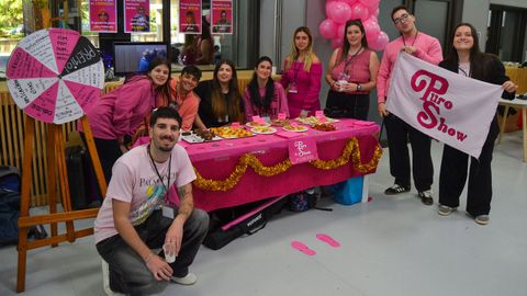 Integrantes del partido ganador, Puro Show, en las elecciones de una asignatura del grado en Publicidade e Relaci�ns P�blicas de Pontevedra