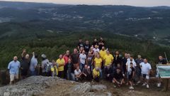 Miembros del Club Vespa Golfos & Kinkis participaci�n en una excursi�n a Moeche para visitar la Mina Piquito