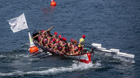 Imagen de Cabo da Cruz en una regata de la liga gallega.