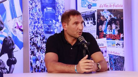 Delegaci�n de La Voz de Galicia en A Coru�a Entrevista Torre de Marathon a Manu S�nchez