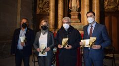 Ram�n Basanta, representante de las cofrad�as; Paula Alvarellos, concejala de Econom�a; Mario V�zquez, vicario del Obispado; y Pablo Rivera, diputado de Promoci�n Econ�mica e Social, en la presentaci�n del programa