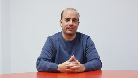 Suso V&aacute;zquez Tall&oacute;n, en la delegaci&oacute;n de La Voz de Galicia en Lugo.