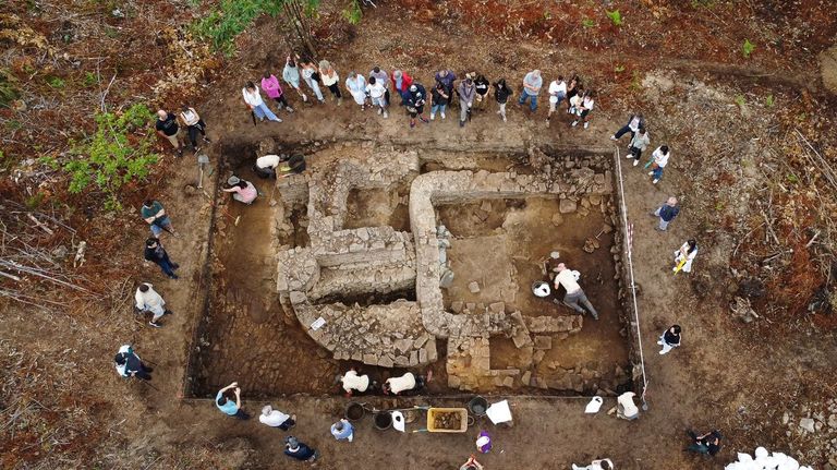 Imagen del castro de Esmelle en el verano del 2024