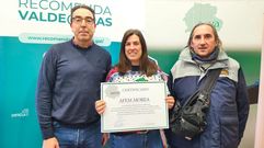 Carlos Ter�n, Nuria Fern�ndez y Jos� M. Cardoso formalizaron la donaci�n.