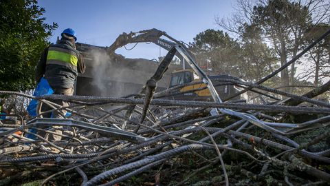 Hace unos d�as comenzaron las obras de demolici�n para levantar la nueva casa de cultura de Boiro