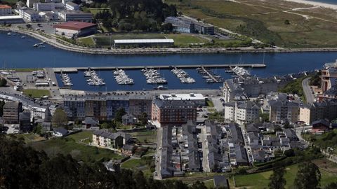 Barrio de P�nxamo en primer plano, en Viveiro