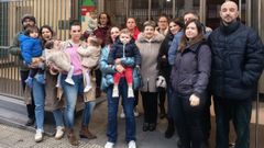 Padres y madres de la Escuela Infantil Los Polesinos de Pola de Siero