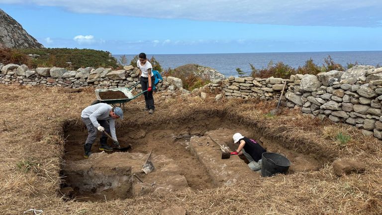 Excavación en San Tirso de Portocelo