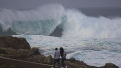 �Ojo a las impresionantes fotos que deja la alerta naranja en la Costa da Morte!