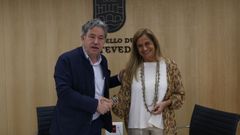 El alcalde de Pontevedra, Miguel Anxo Fern�ndez Lores (BNG), y la presidenta de la Diputaci�n de Pontevedra, Carmela Silva (PSOE), firmaron este mi�rcoles un nuevo convenio