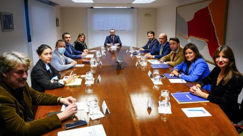El presidente del Principado, Adri�n Barb�n, inicia la negociaci�n del proyecto de presupuestos generales para 2025