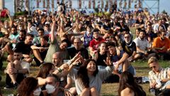 Miles de j�venes disfrutaron el pasado 8 de julio en Barcelona en el festival Cru�lla, donde 25.000 personas acudieron a los conciertos sin aglomeraciones gracias a los previos test de ant�genos preceptivos. 