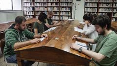 La biblioteca de Ourense es frecuentada estos d�as por opositores que preparan los ex�menes