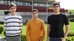 Pablo, Mat�as y Mateo (de izquierda a derecha), del colegio Peleteiro.