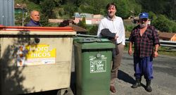 Contenedores del Consorcio en Roibeira (Oza-Cesuras). 