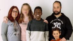 Tania Lago y su familia participan desde hace dos a�os en la acogida vacacional de menores