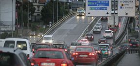 El Concello de Oleiros encarg� hace varios a�os un estudio sobre la viabilidad de la ampliaci�n del puente. 