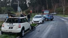 Accidente en Elvi�a con seis veh�culos y un autob�s implicados