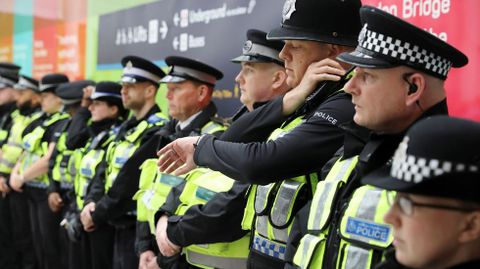 Minuto de silencio por las v�ctimas del atentado de Londres.