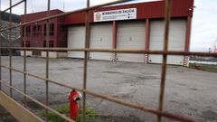 Este es el aspecto que presenta hoy,� Nochebuena, el parque de bomberos de Vilagarc�a