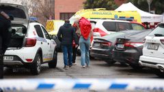 Imagen de la entrada al centro c�vico Poniente Sur de C�rdoba, donde se ubica el punto de informaci�n y atenci�n a familiares de las v�ctimas del accidente ferroviario ocurrido el pasado domingo en Adamuz.